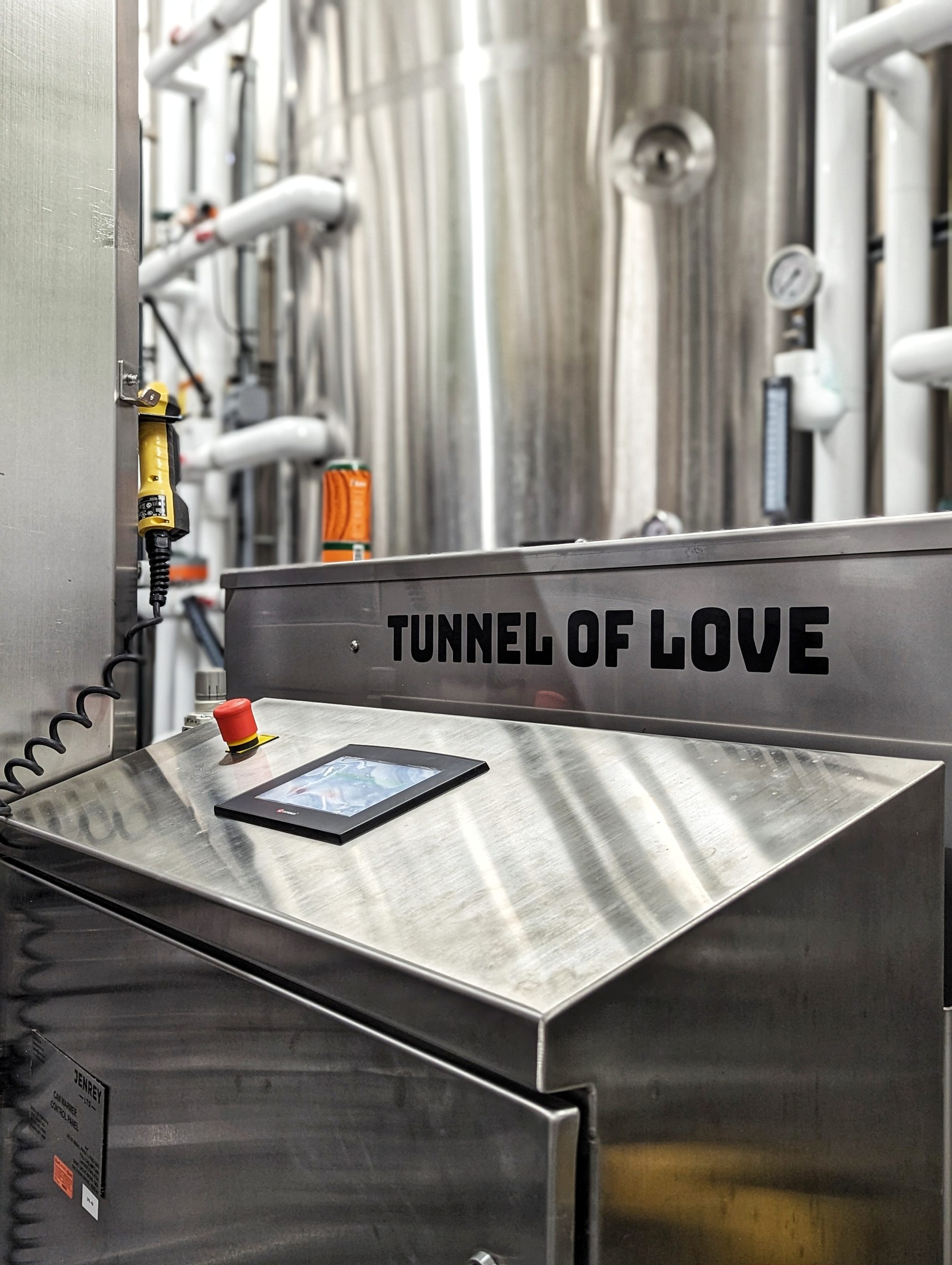 Our Tunnel of Love Craft Can Warmer is designed and built to significantly reduce and eliminate moisture and condensation on cans after filling.